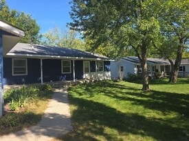 803 Fountain St NE in Grand Rapids, MI - Building Photo