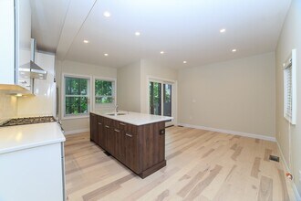 189 I St in Boston, MA - Building Photo - Building Photo