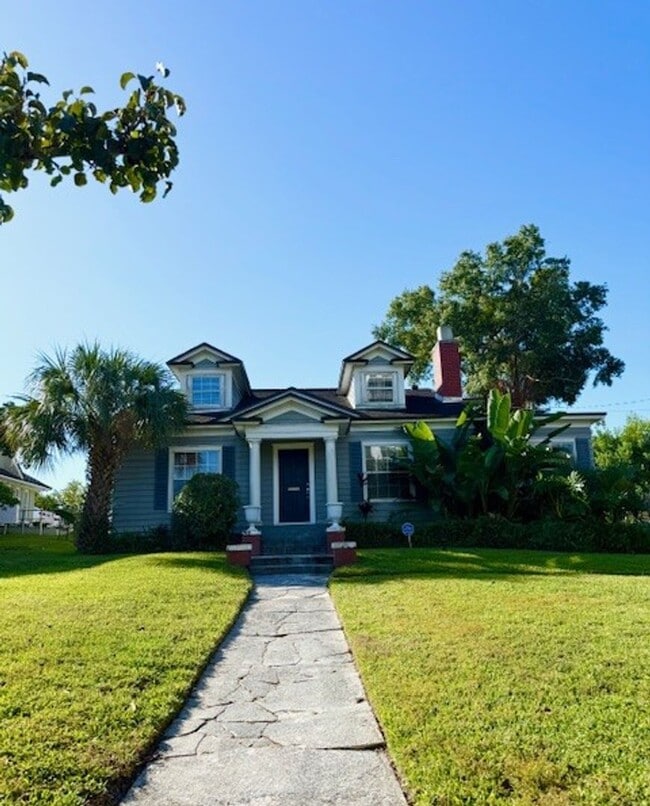 property at 416 Hillcrest St