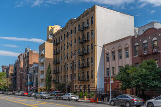 1925 Ocean Ave in Brooklyn, NY - Foto de edificio - Building Photo