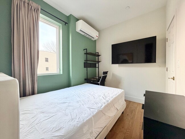 property at 980 Kent Ave