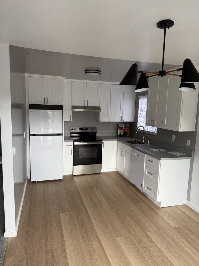 750 Bacon St, Unit 2