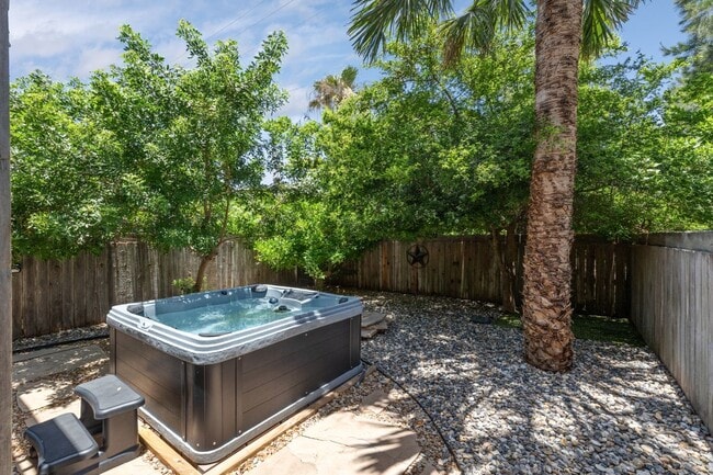 1118 E Esperanza St, Unit 360 in South Padre Island, TX - Building Photo - Building Photo