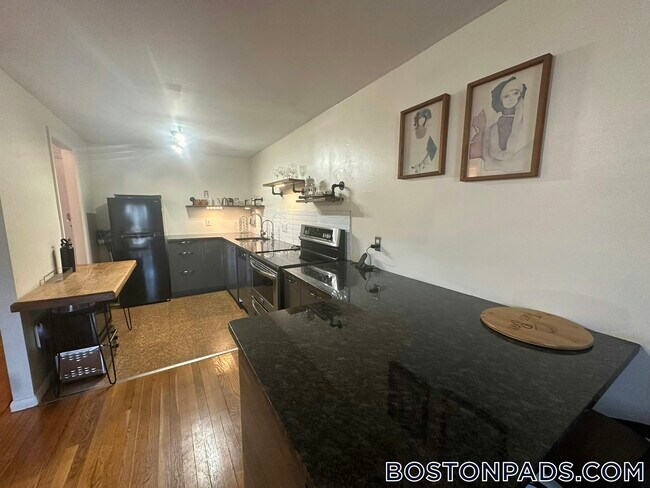 121 Tremont St in Boston, MA - Building Photo - Building Photo