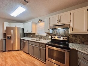 9 Tanglewood Dr in Batesville, AR - Building Photo - Building Photo