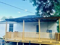 1339 Cherokee Dr photo'