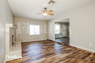 1812 W Morten Ave in Phoenix, AZ - Building Photo - Building Photo