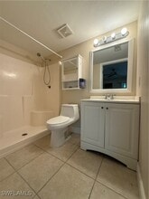 3806 Guilford Rd in Naples, FL - Foto de edificio - Building Photo