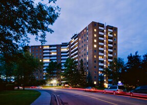 Cobalt - Accora Village in Ottawa, ON - Building Photo