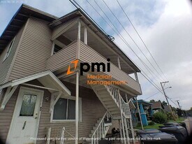 213 Madison Ave in Anderson, IN - Building Photo