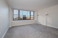 206 Newbury St, Unit 401 in Boston, MA - Building Photo - Building Photo