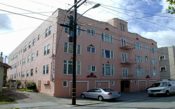 1089 57th St in Oakland, CA - Building Photo - Building Photo