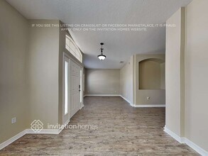 498 Woodford Dr in Debary, FL - Foto de edificio - Building Photo