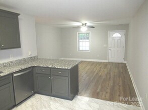 495 S Government St in Lincolnton, NC - Building Photo - Building Photo