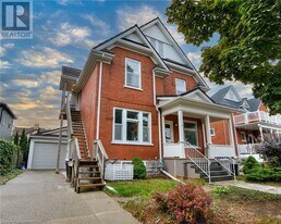 19 Clarence Pl in Kitchener, ON - Building Photo