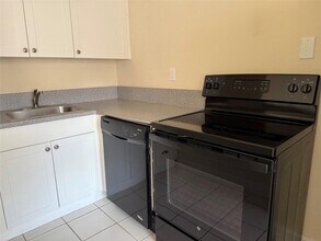 1219 NE 14th Ave in Fort Lauderdale, FL - Building Photo - Building Photo