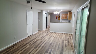 102 Reton Ct in Cary, NC - Building Photo - Building Photo