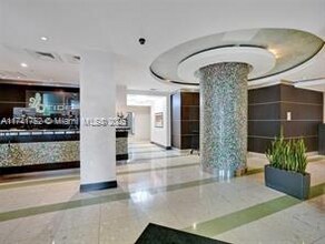 3901 S Ocean Dr, Unit # 2B in Hollywood, FL - Building Photo - Building Photo