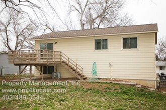2205 Wildwood Pl in Lincoln, NE - Building Photo - Building Photo