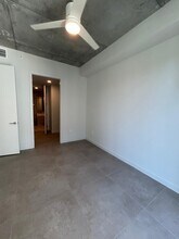 64 NW 30th St, Unit A3 in Miami, FL - Building Photo - Building Photo
