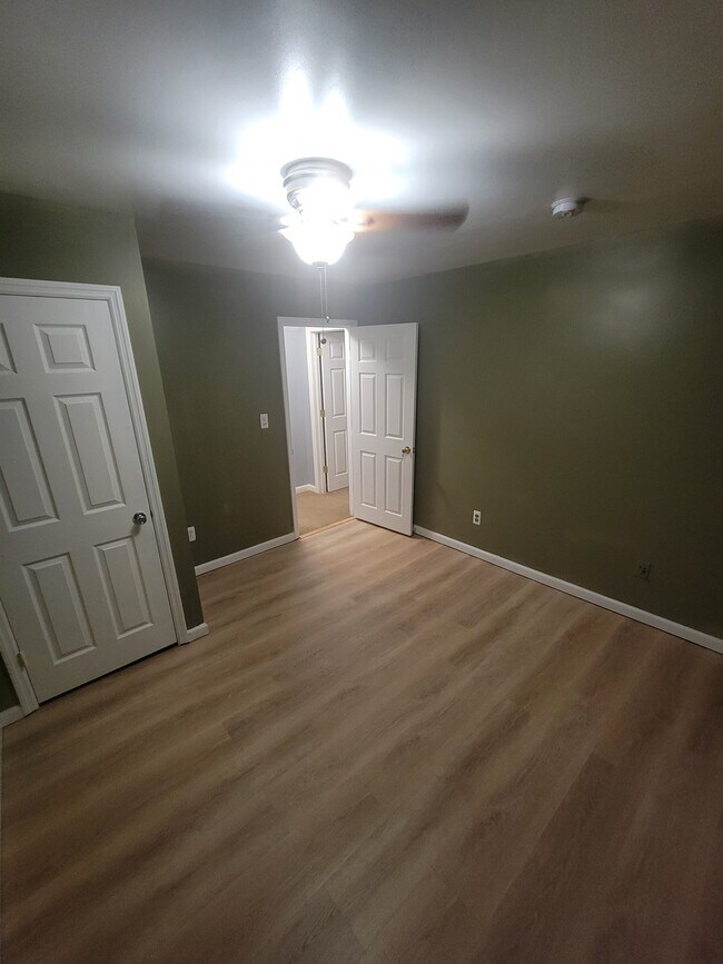 37 Estrada Rd in Central Valley, NY - Building Photo - Building Photo