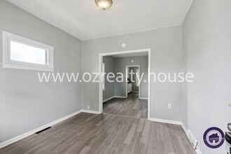 207 Pulaski St in Toledo, OH - Foto de edificio - Building Photo