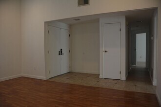 2221 Lynbrook Dr in Pittsburg, CA - Building Photo - Building Photo