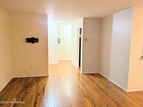 364 Westwood Ave in Long Branch, NJ - Building Photo - Building Photo