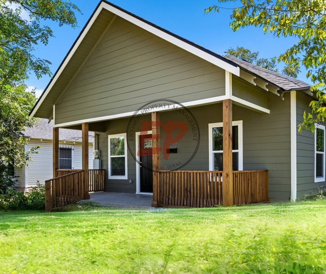 property at 1019 Elm Ave