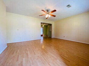 797 Wildwood Dr in Hinesville, GA - Building Photo - Building Photo