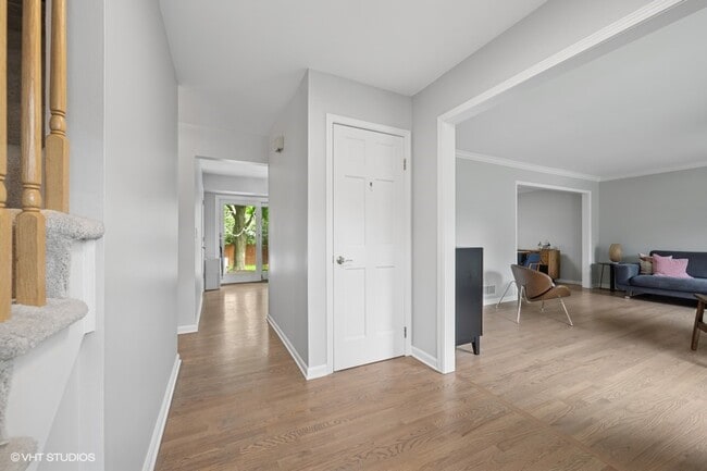 1208 Parliament Ct in Libertyville, IL - Building Photo - Building Photo