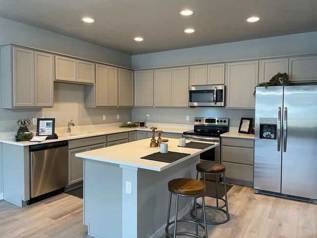 property at 6070 N Tarako Ave