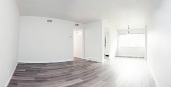 5 S Big Bend Blvd in St. Louis, MO - Building Photo