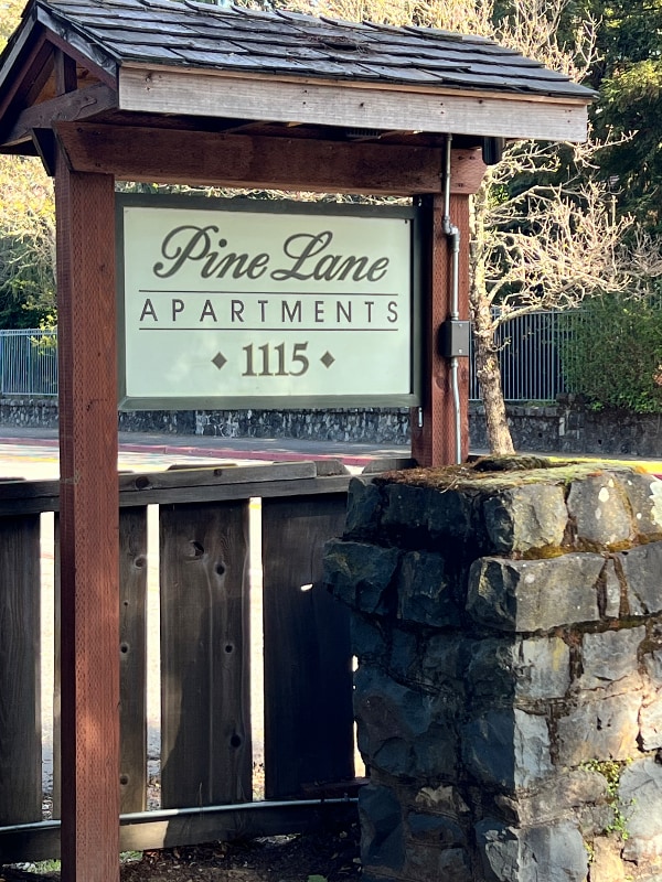 1115 Sir Francis Drake Blvd in Kentfield, CA - Building Photo - Building Photo