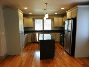 575 Browning Ave SE in Salem, OR - Building Photo - Building Photo