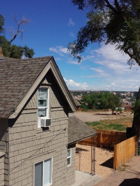 555 Pearl St in Pueblo, CO - Foto de edificio - Building Photo
