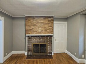 96 Lawton St in Brookline, MA - Building Photo - Building Photo