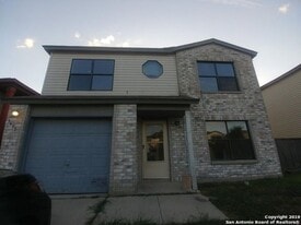 3635 Candlehill in San Antonio, TX - Building Photo