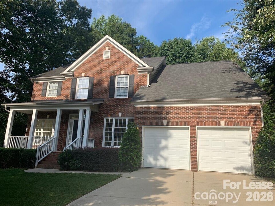 3993 Lake Shore Rd S in Denver, NC - Building Photo