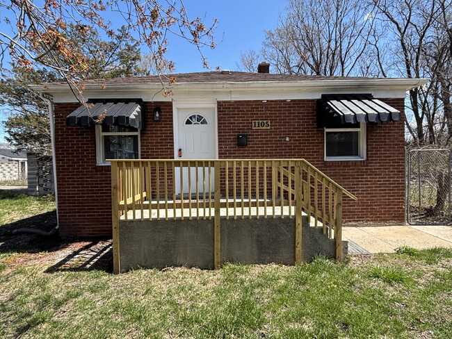property at 1105 Oklahoma St