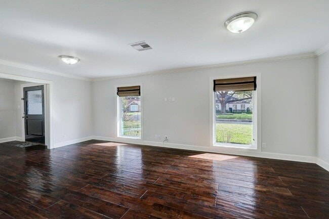 6260 Briar Rose Dr in Houston, TX - Building Photo - Building Photo