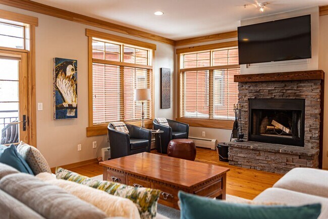 2500 Little Coyote Rd in Big Sky, MT - Building Photo - Building Photo