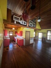 813 W Bluebonnet Dr in San Marcos, TX - Building Photo - Building Photo