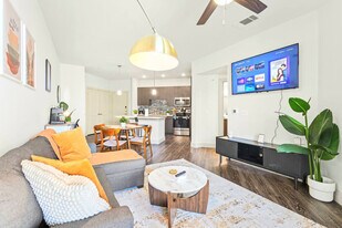 8122 Midtown Blvd in Dallas, TX - Building Photo