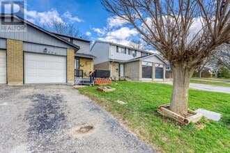 834 Lanark Crescent in Sarnia, ON - Building Photo - Building Photo