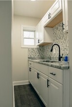 100 Eastern Ave-Unit -B in Worcester, MA - Building Photo - Building Photo