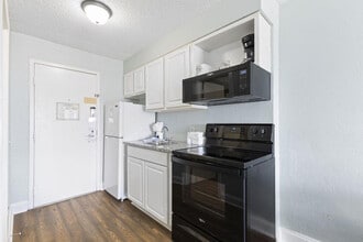 1207 S Ocean Blvd in Myrtle Beach, SC - Foto de edificio - Building Photo