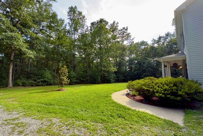 864 Ridgemont Dr in Louisa, VA - Building Photo - Building Photo