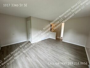 1017 33rd St SE in Grand Rapids, MI - Building Photo - Building Photo