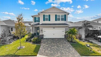 14031 Crimson Ave in Lakewood Ranch, FL - Building Photo